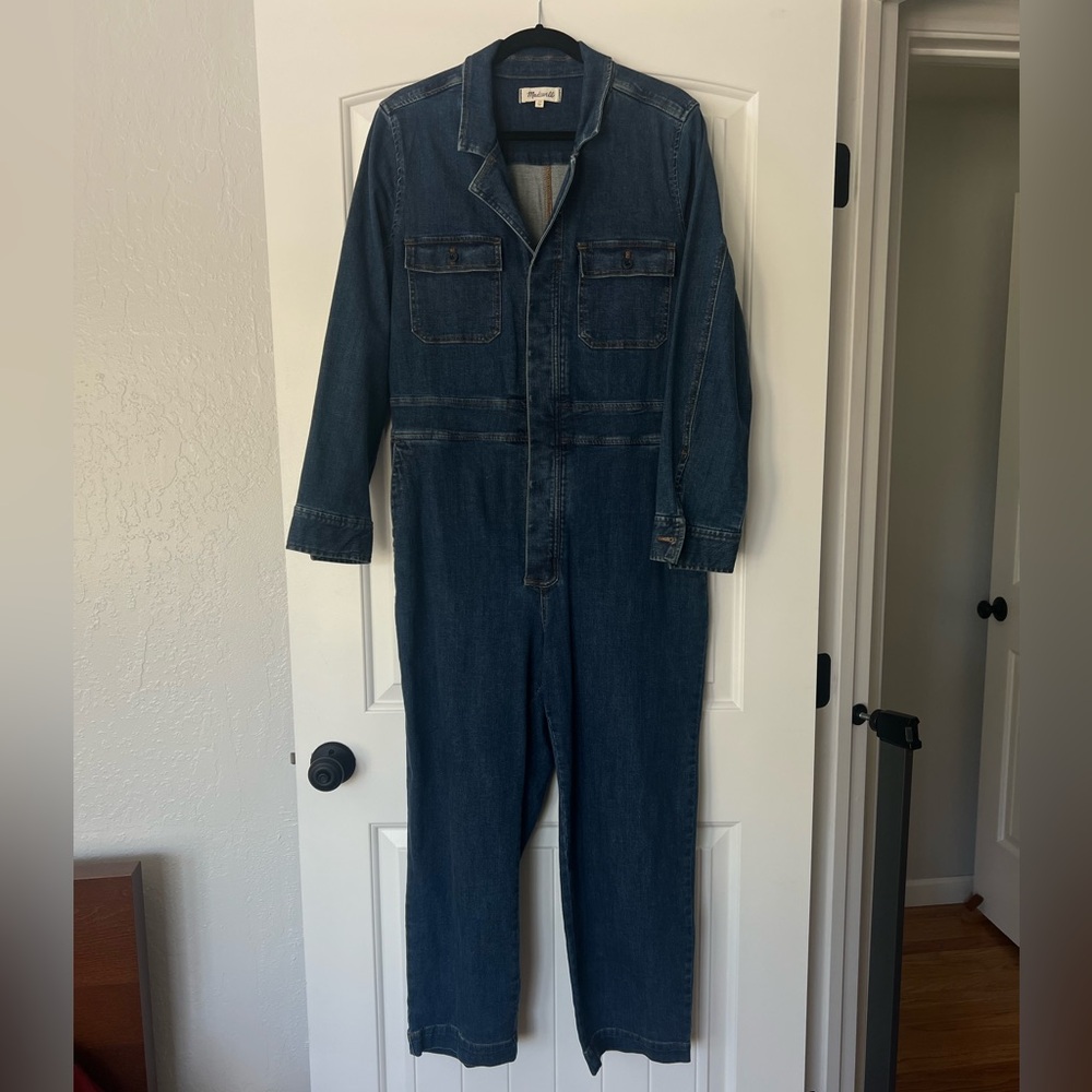 Madewell denim coveralls. Only worn a couple times.